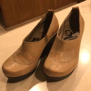 OTBT Slip On Wedges like new!